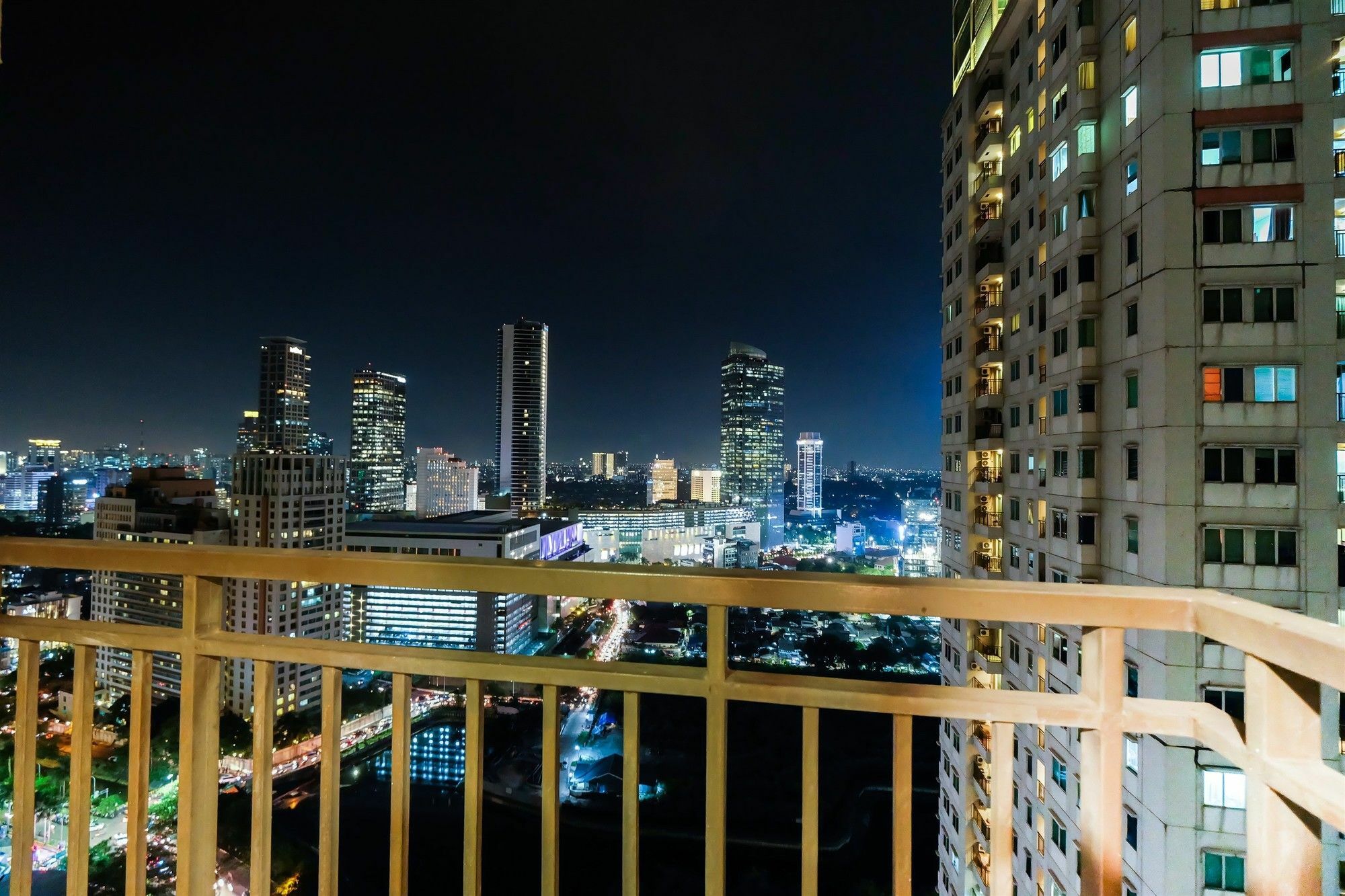 1 Bedroom At Thamrin By Travelio Apartemen *